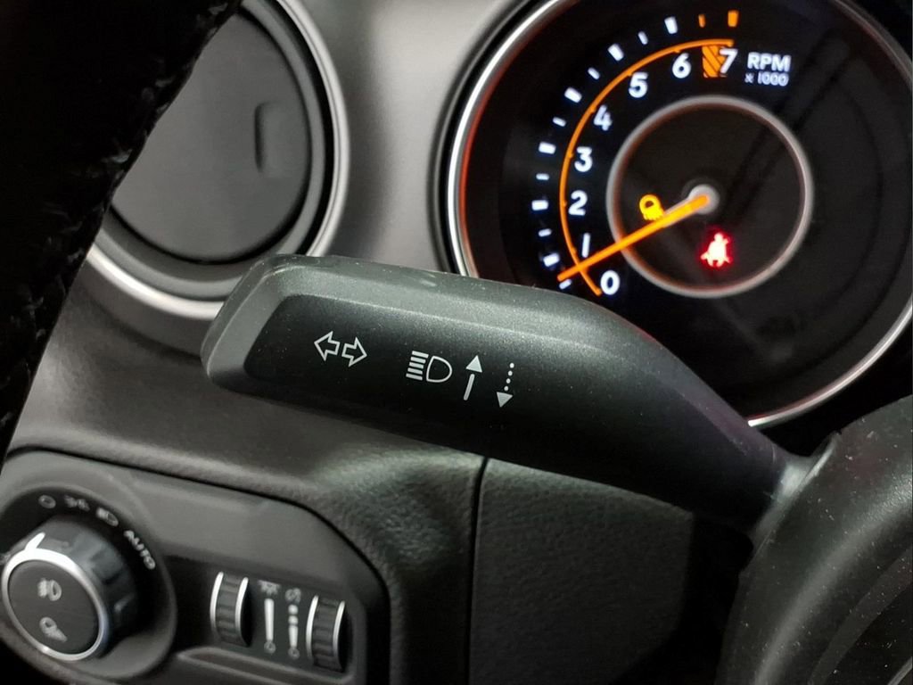 Used 2021 Jeep Gladiator Sport AWD/4WD image 21