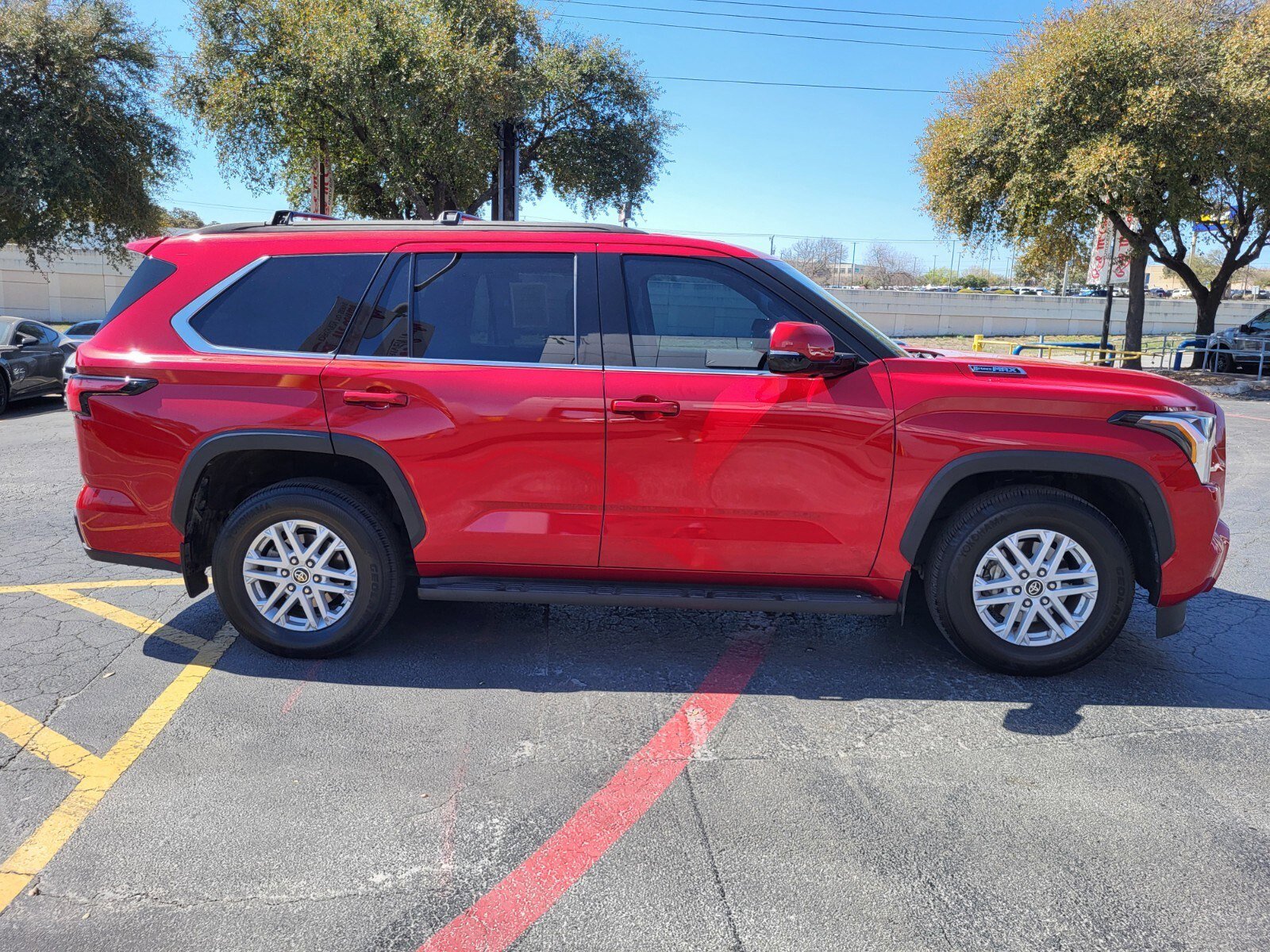 Used 2023 Toyota Sequoia SR5 w/ SR5 Premium Package image 2