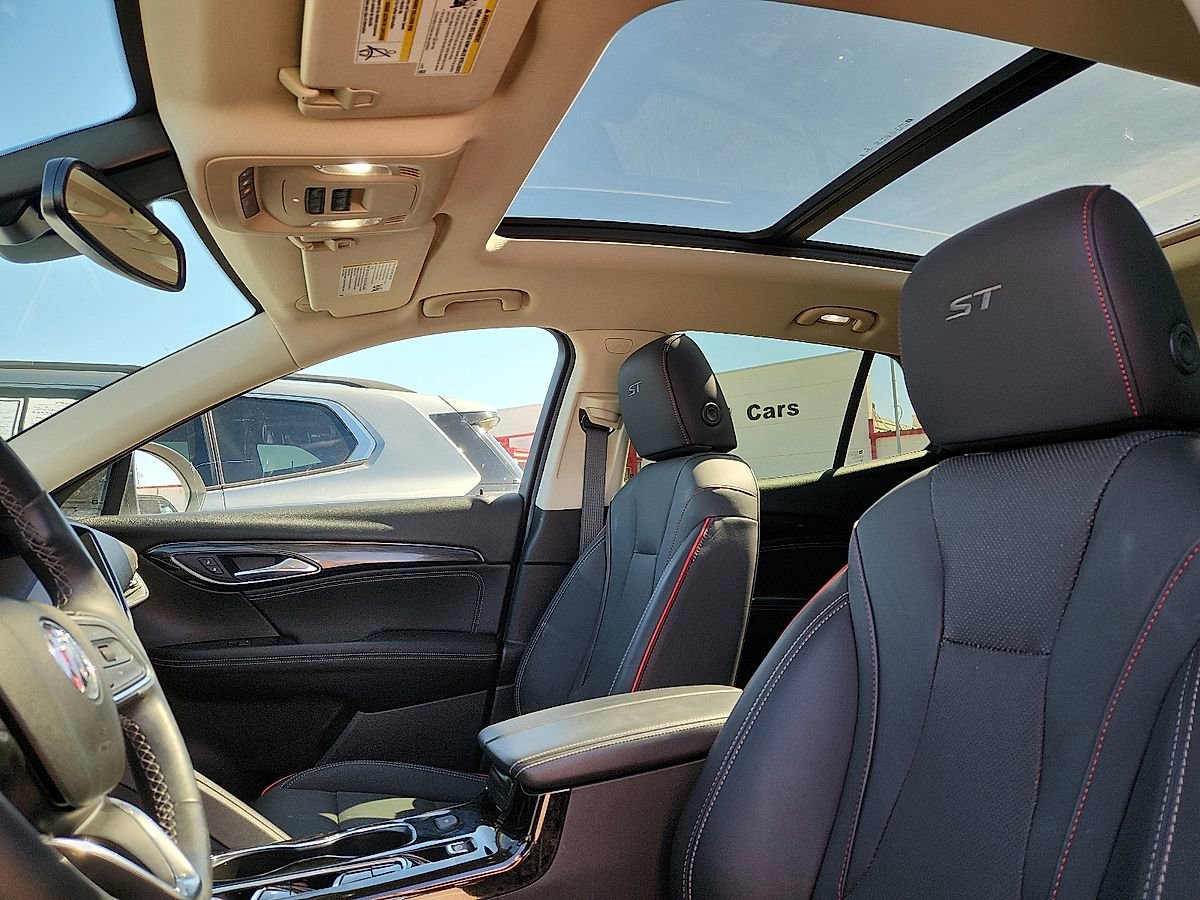 Used 2023 Buick Envision Essence w/ Sport Touring Package AWD/4WD image 12