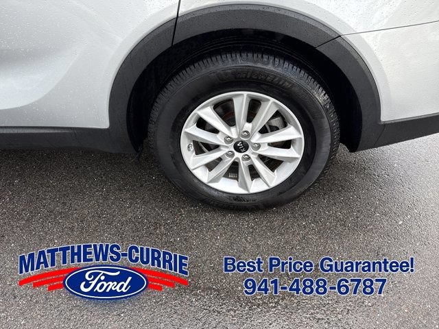 Used 2020 Kia Sorento LX FWD image 14
