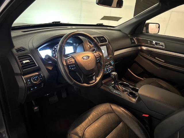 Certified 2018 Ford Explorer XLT w/ Equipment Group 202A FWD image 6
