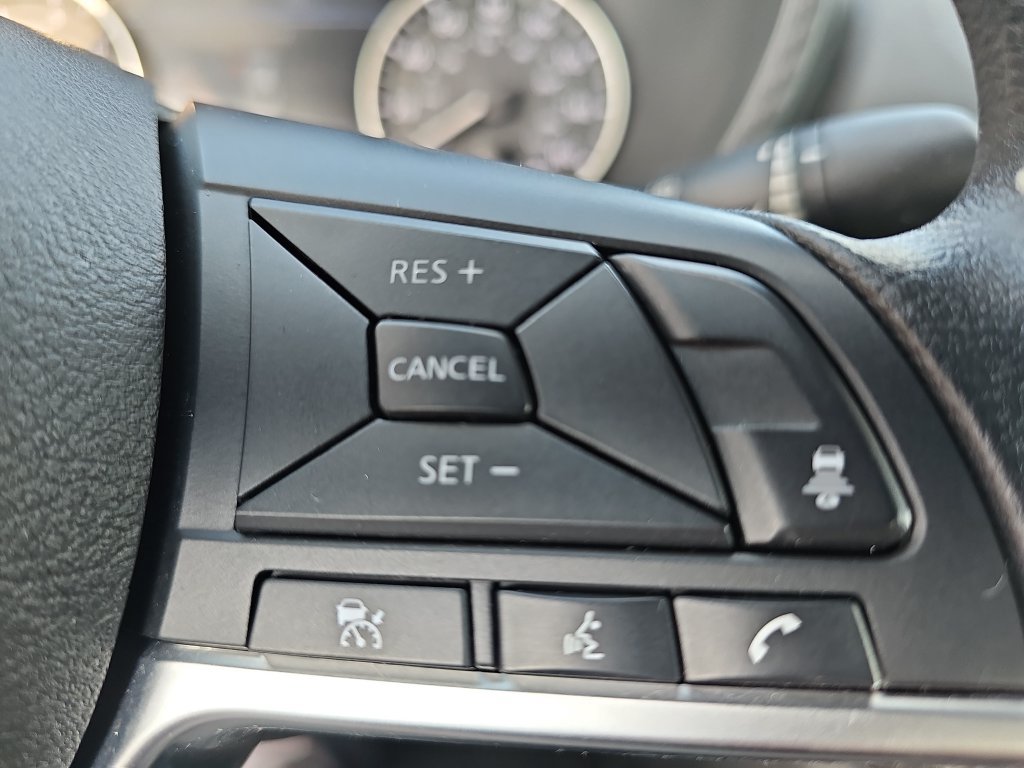 Used 2024 Nissan Sentra SV FWD image 18