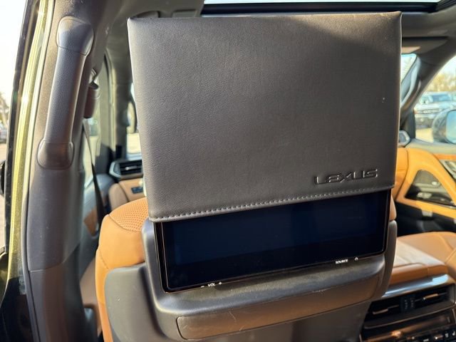 Used 2023 Lexus LX 600 4WD w/ Accessory Package (Z1) image 15