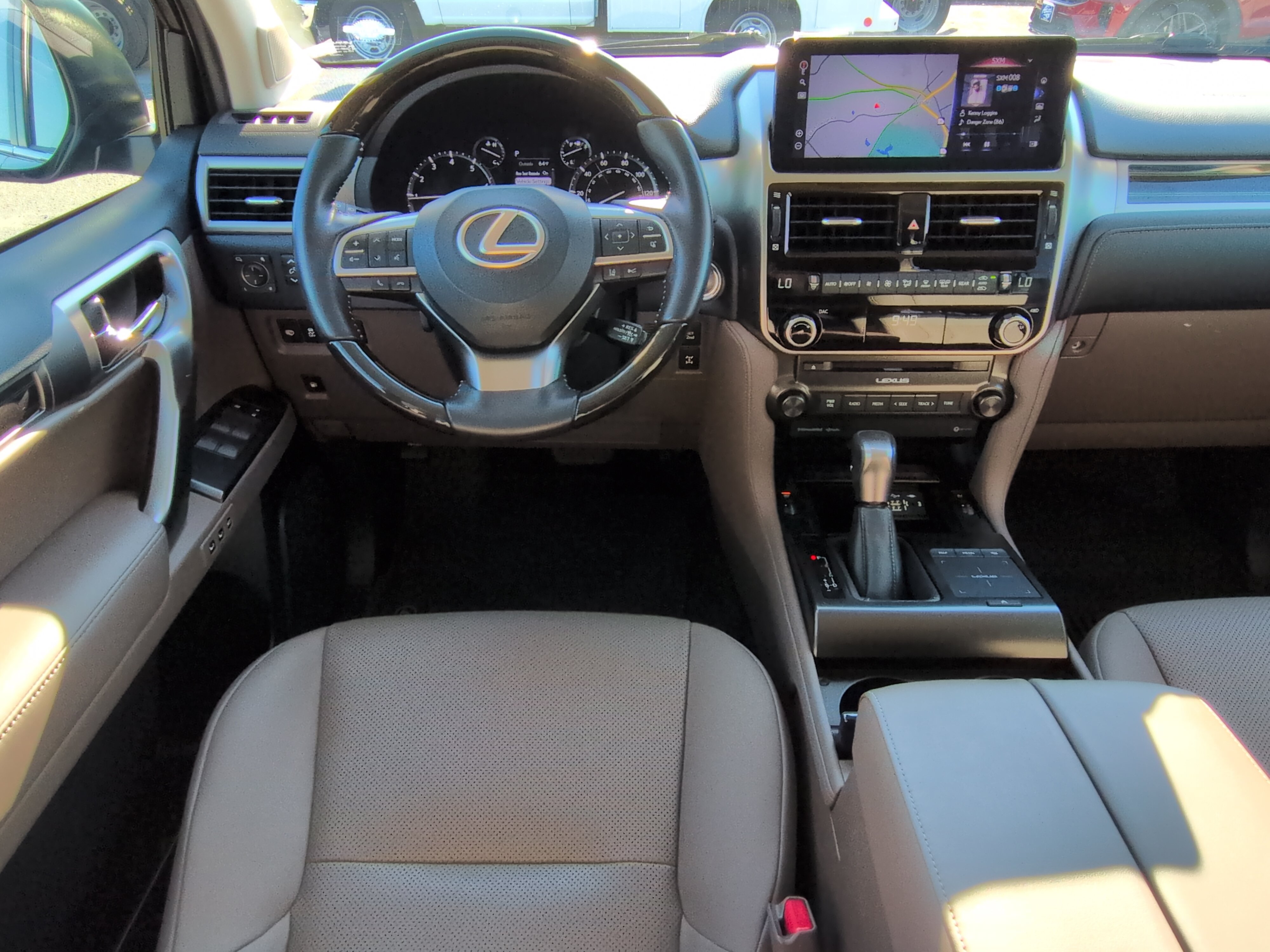 Used 2022 Lexus GX 460 Premium w/ Premium Package AWD/4WD image 14