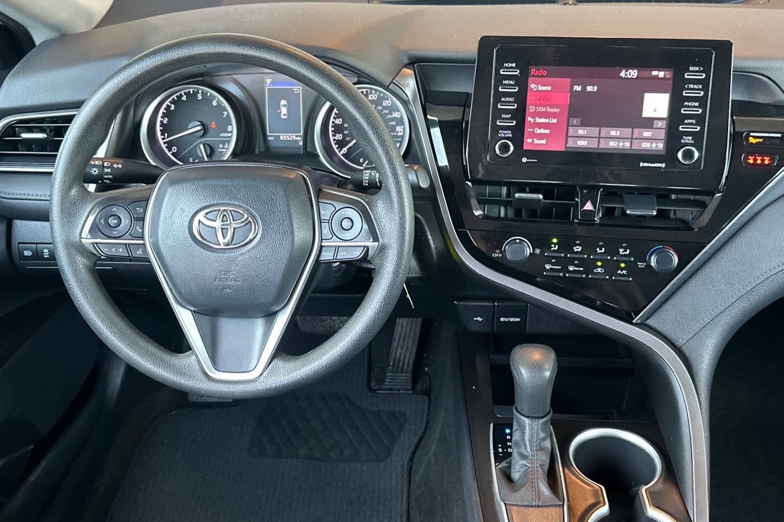 Used 2021 Toyota Camry LE FWD image 14
