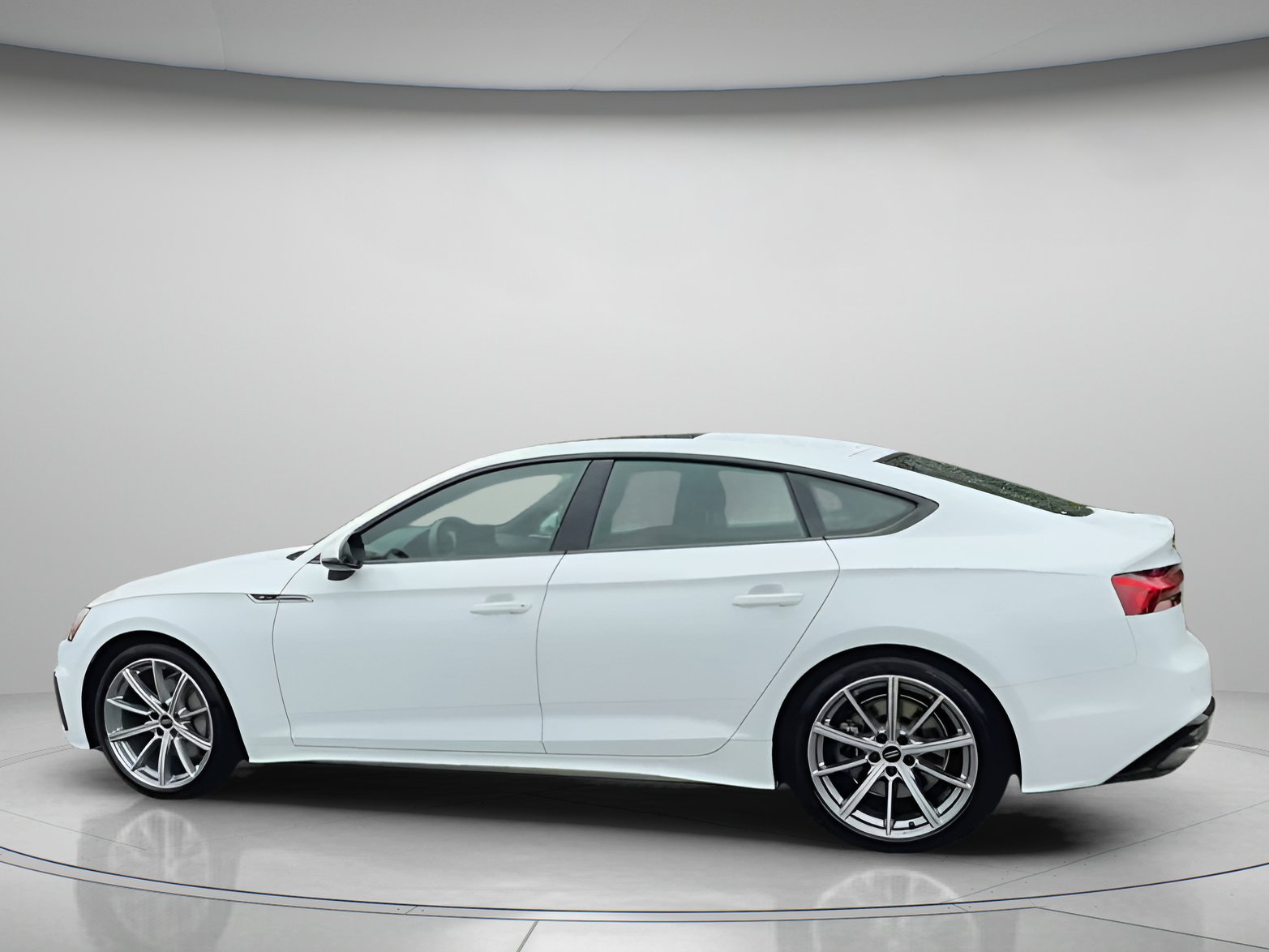 Used 2025 Audi A5 2.0T Premium Plus image 18