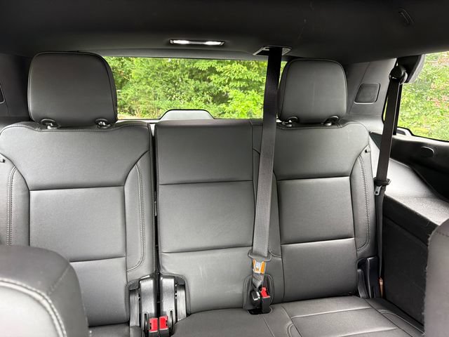 Used 2022 Chevrolet Tahoe Z71 w/ Z71 Off-Road Package AWD/4WD image 16