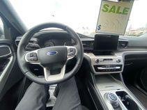Certified 2024 Ford Explorer XLT AWD/4WD image 18