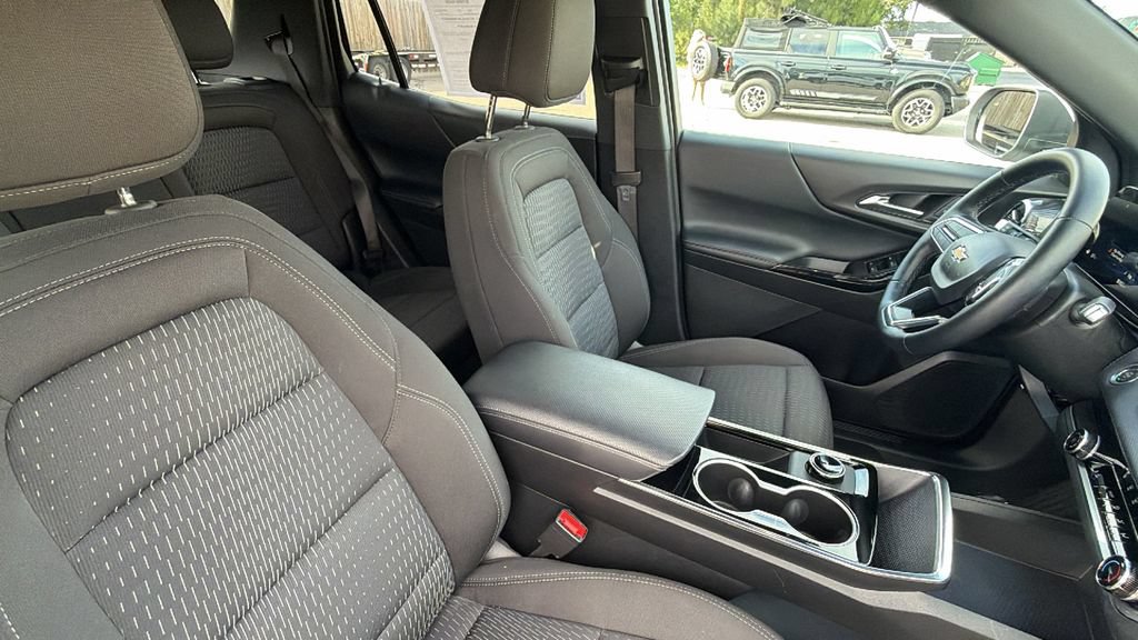 Used 2026 Chevrolet Equinox LT FWD image 28