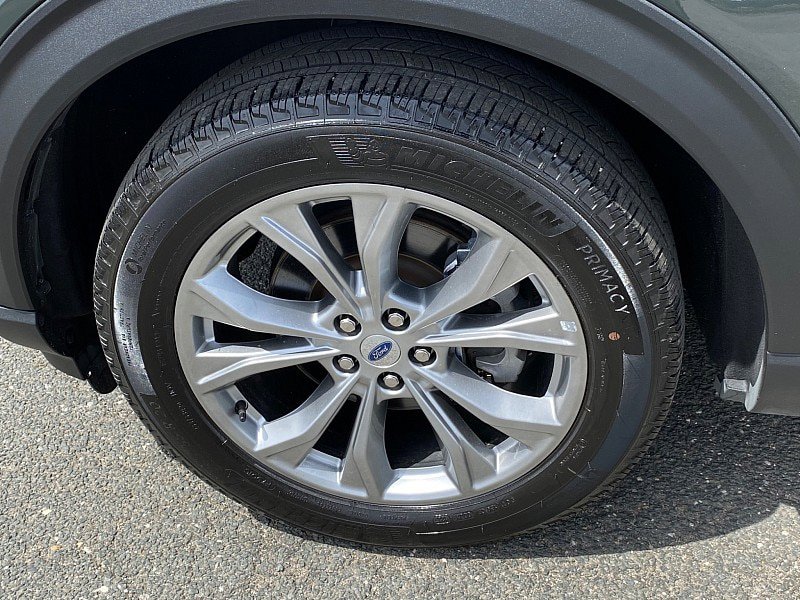 Certified 2023 Ford Explorer Limited w/ Limited Technology Package AWD/4WD image 14
