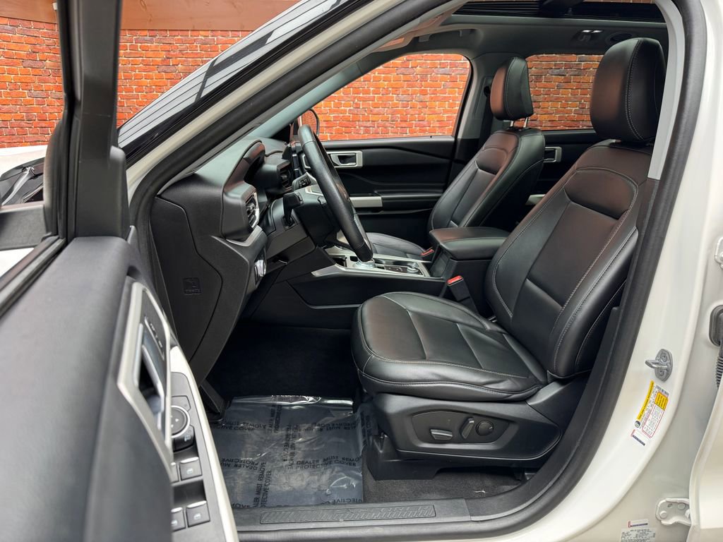 Certified 2023 Ford Explorer XLT w/ Equipment Group 202A image 26