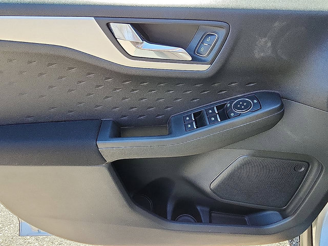 Certified 2020 Ford Escape SE AWD/4WD image 10