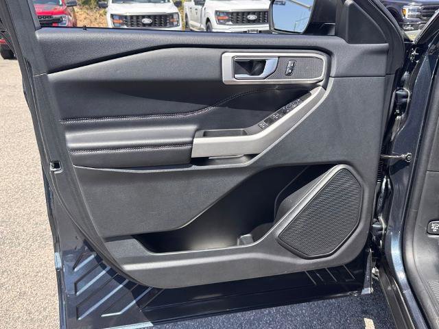 Certified 2023 Ford Explorer XLT RWD image 16