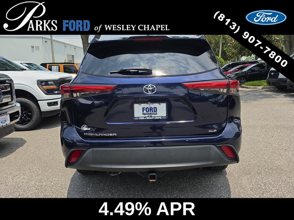 Used 2022 Toyota Highlander XLE FWD image 6