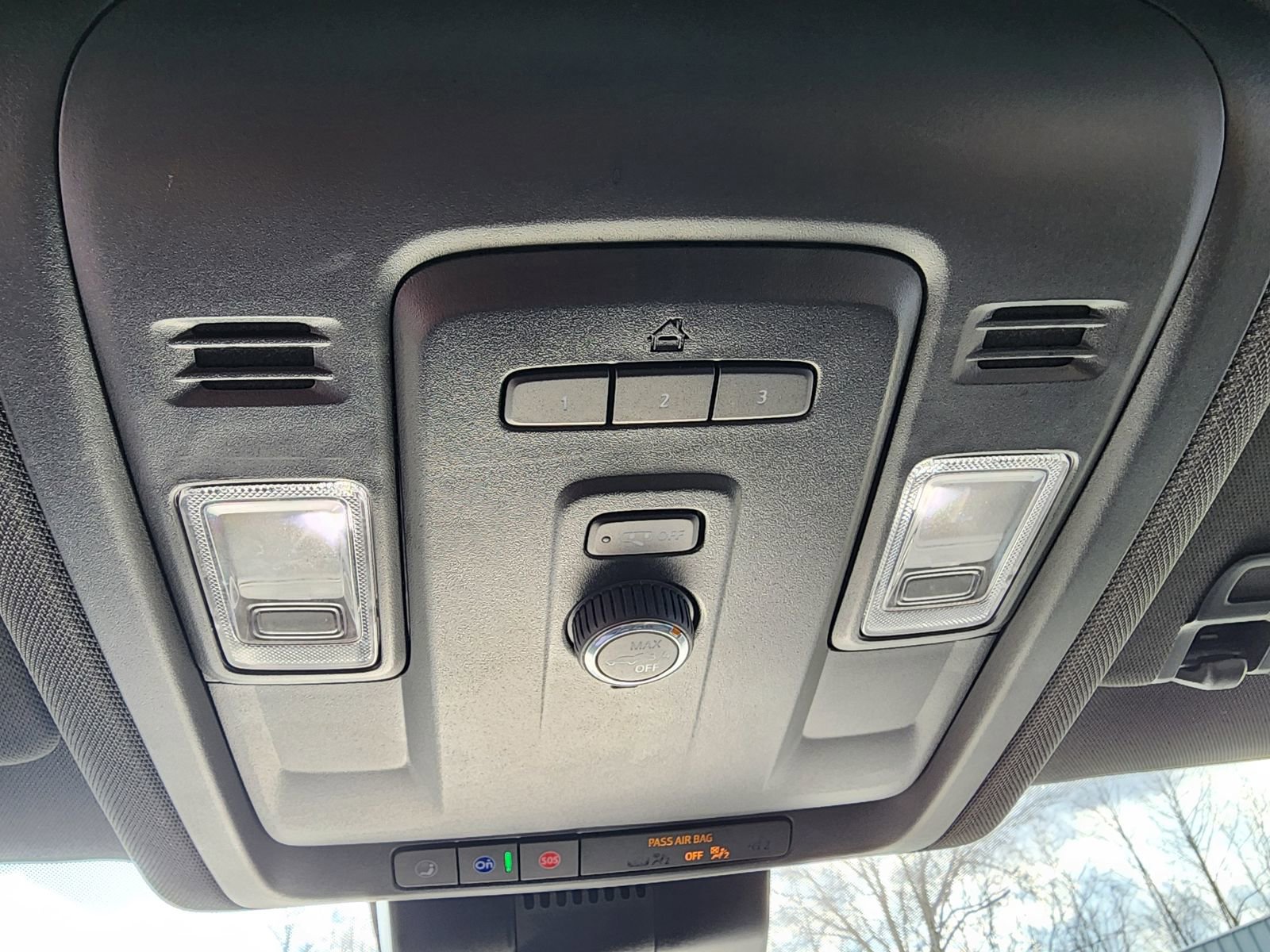 Used 2024 Chevrolet Suburban LT AWD/4WD image 17