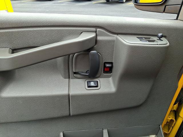 Used 2021 GMC Savana 3500 w/ Power Convenience Package RWD image 11