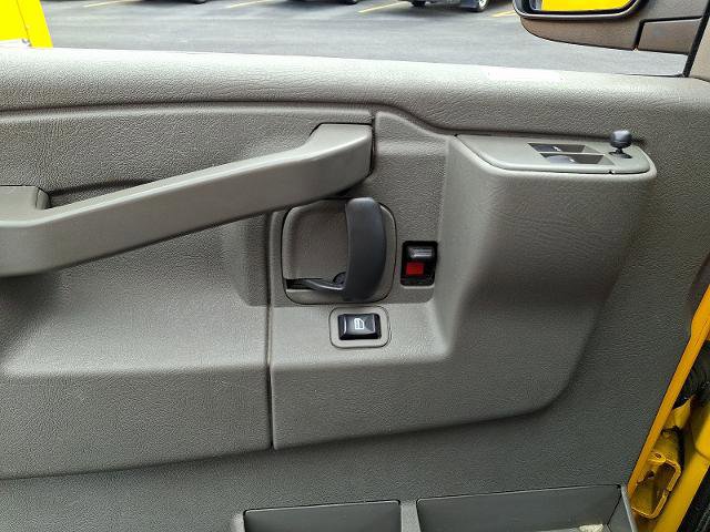 Used 2021 GMC Savana 3500 w/ Power Convenience Package RWD image 11