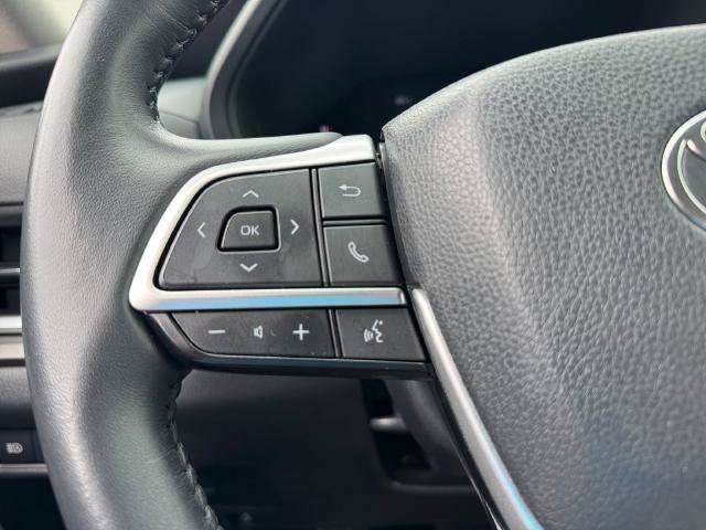 Used 2025 Toyota Grand Highlander AWD image 18