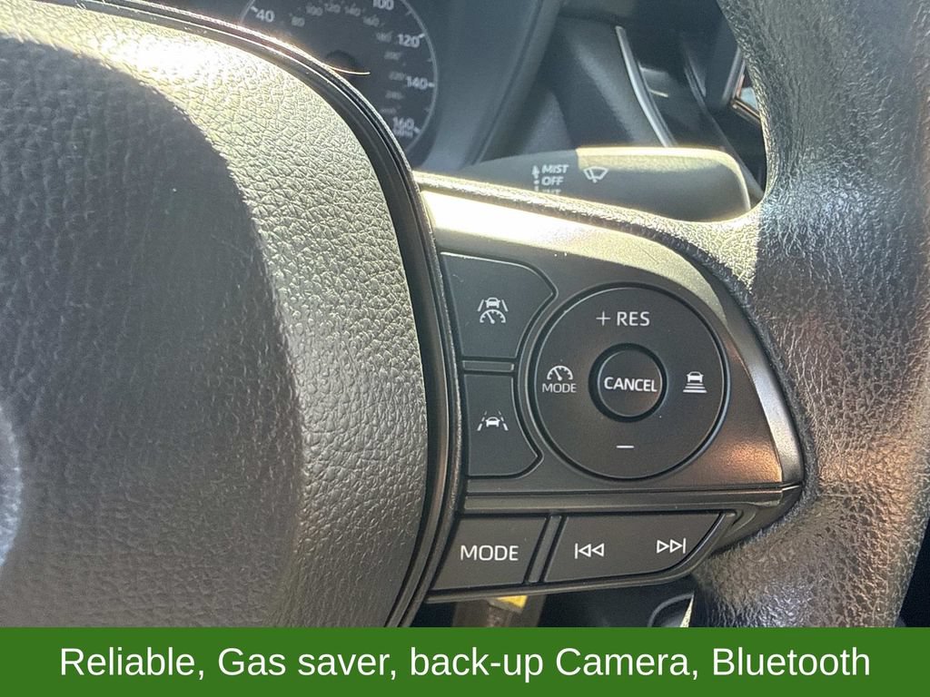 Used 2025 Toyota Corolla LE FWD image 28