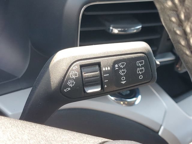 Certified 2023 Ford Explorer XLT w/ Equipment Group 202A AWD/4WD image 21