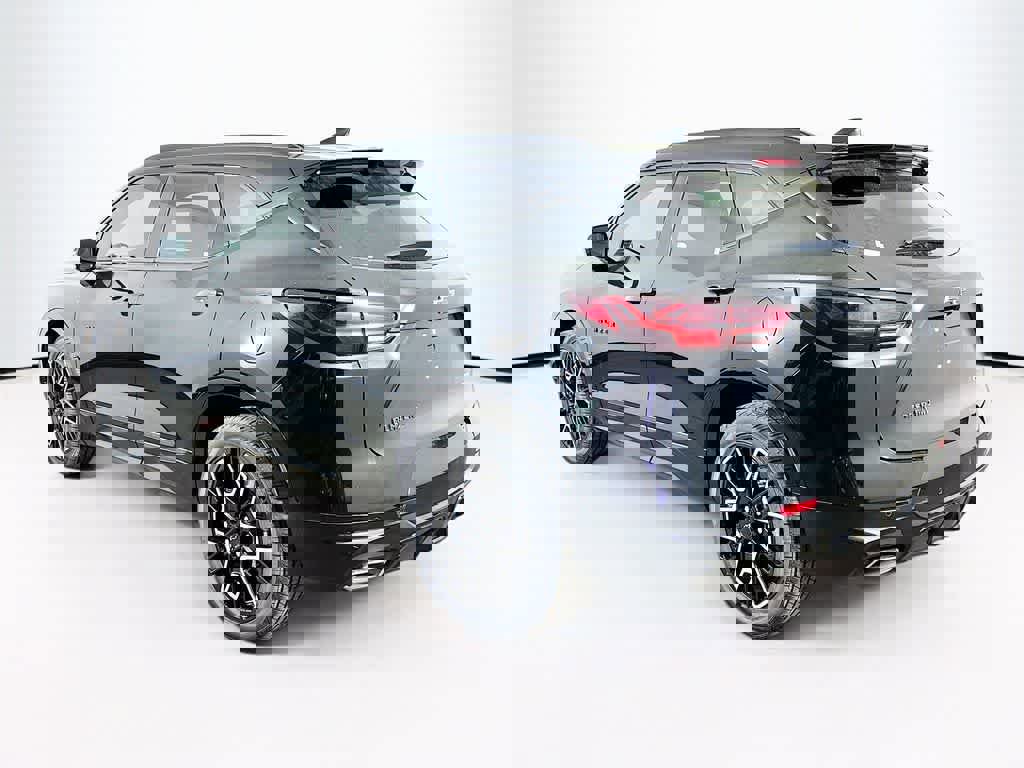 Used 2023 Chevrolet Blazer RS w/ Enhanced Convenience Package image 3