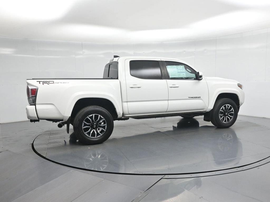 Used 2021 Toyota Tacoma TRD Sport w/ Technology Package image 11