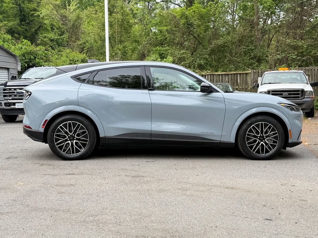 Certified 2025 Ford Mustang Mach-E Premium AWD/4WD image 8