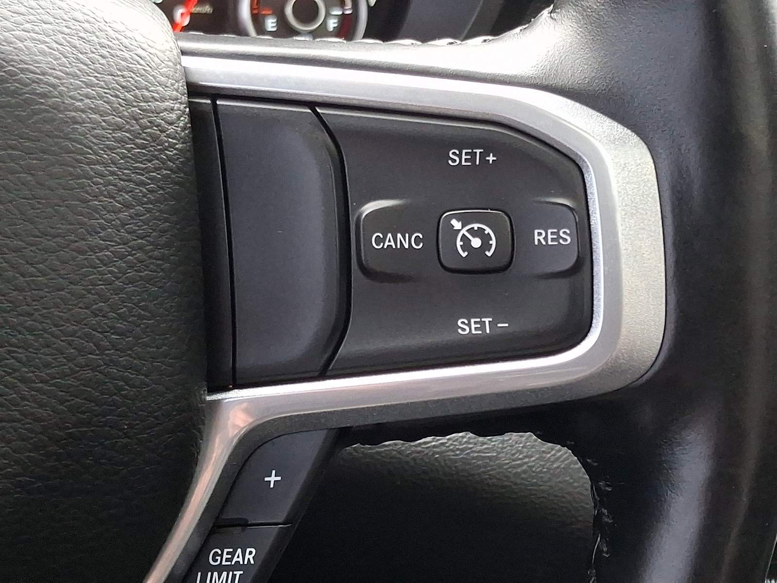 Used 2020 RAM 1500 Laramie image 25