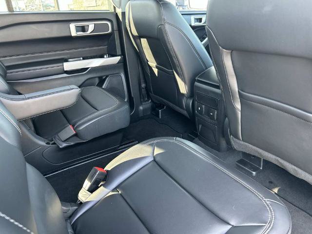Certified 2024 Ford Explorer XLT w/ Equipment Group 202A AWD/4WD image 22