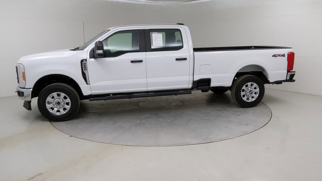 Certified 2023 Ford F250 XL w/ XL Chrome Package image 18