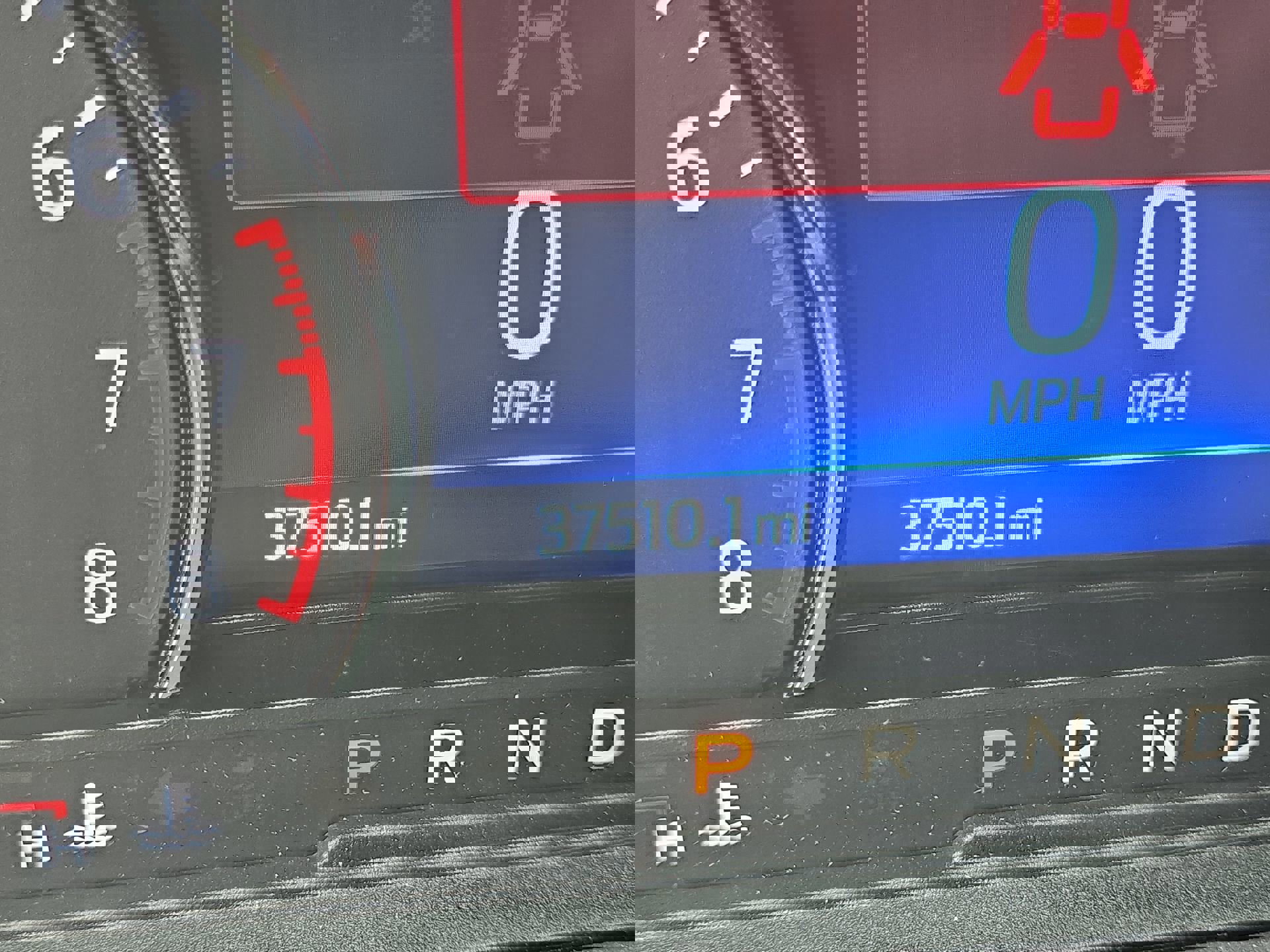 Certified 2022 Ford Explorer XLT w/ Equipment Group 202A image 15