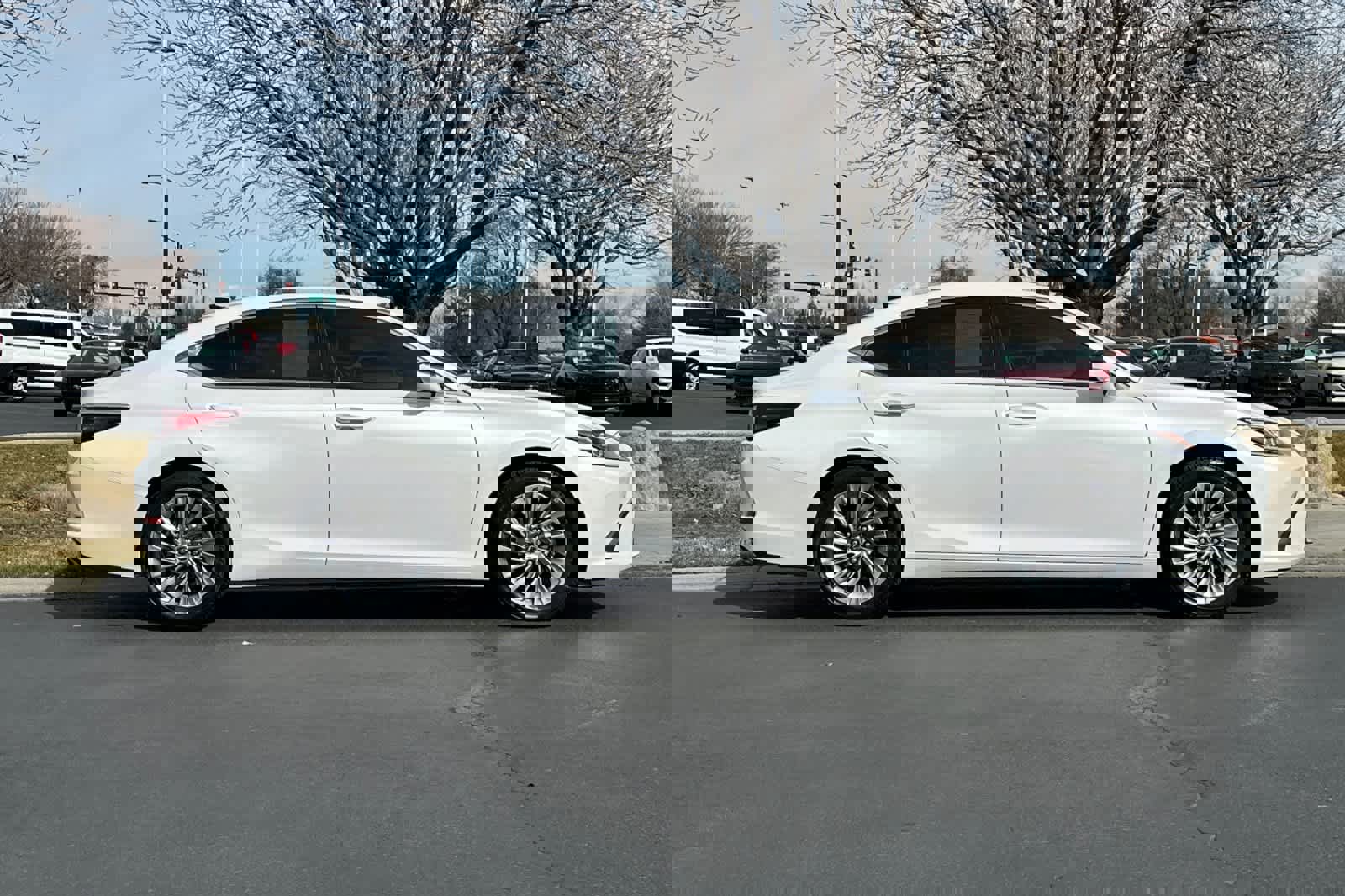 Used 2022 Lexus ES 350 w/ Accessory Package 2 image 6