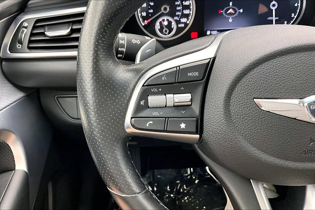 Used 2022 Genesis G70 3.3T AWD/4WD image 18