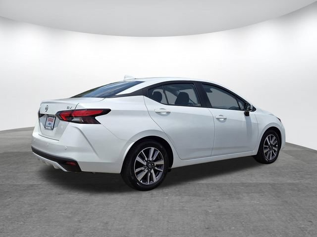 Used 2023 Nissan Versa SV FWD image 4