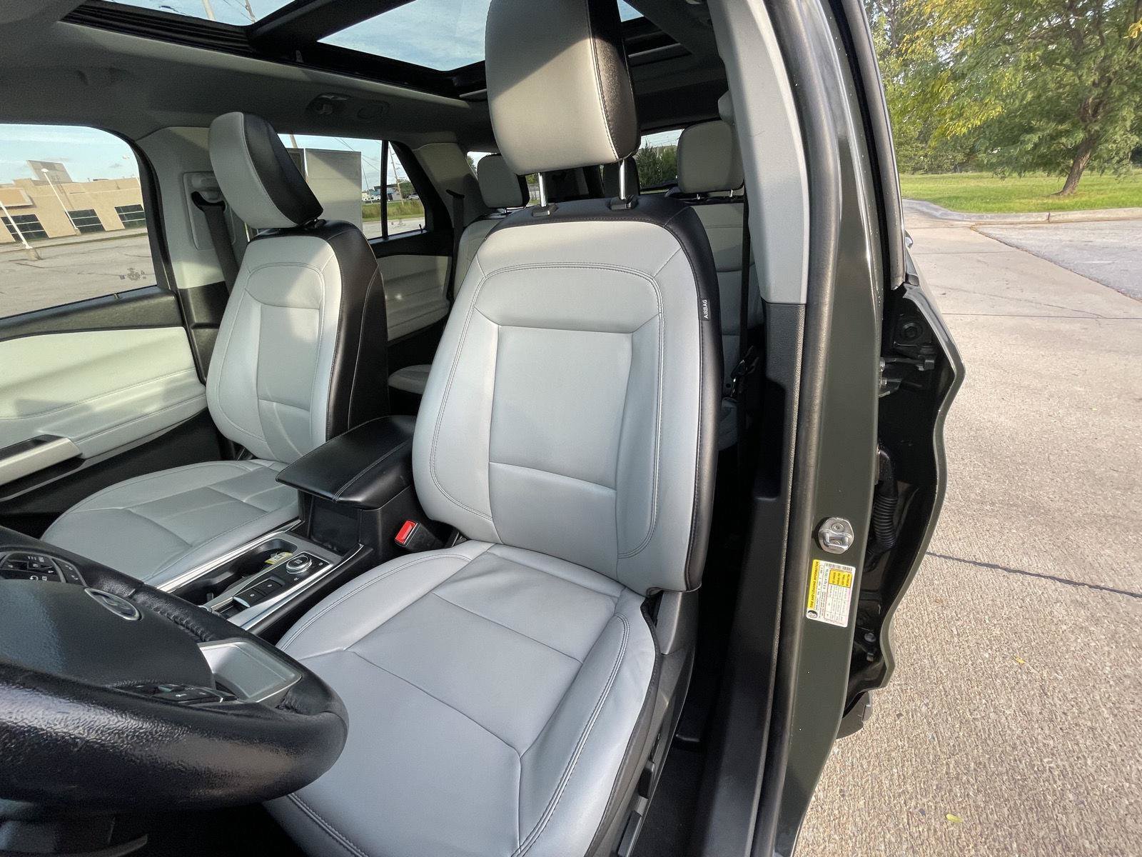 Certified 2021 Ford Explorer XLT w/ Equipment Group 202A AWD/4WD image 18