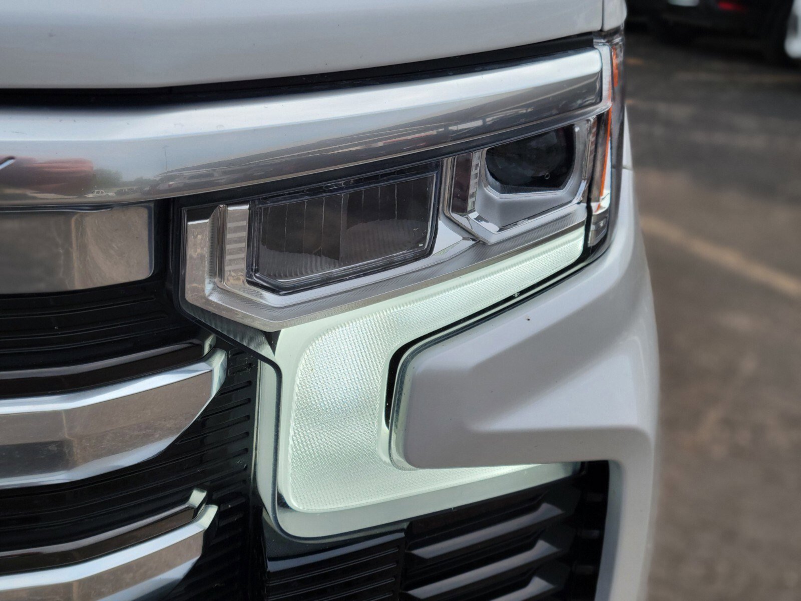 Used 2024 Chevrolet Silverado 1500 High Country w/ High Country Premium Package image 11