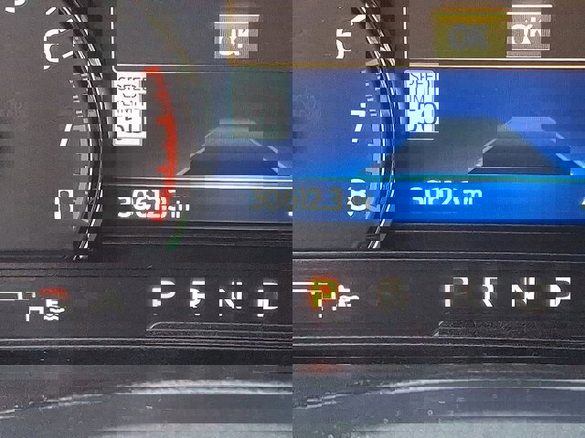 Certified 2022 Ford Explorer Limited w/ Equipment Group 301A image 18