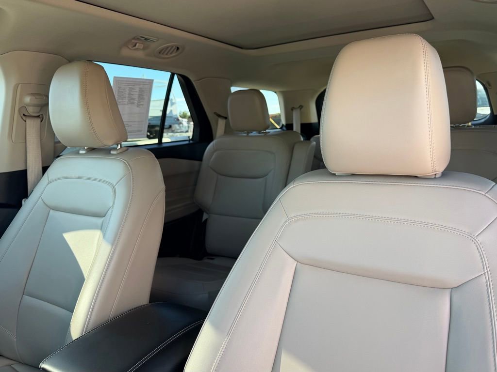 Certified 2023 Ford Explorer XLT w/ Equipment Group 202A image 17