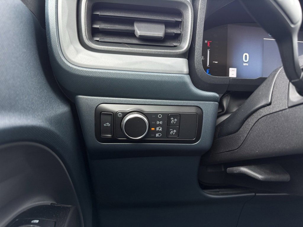 Certified 2025 Ford Maverick Lariat w/ Black Appearance Package image 13