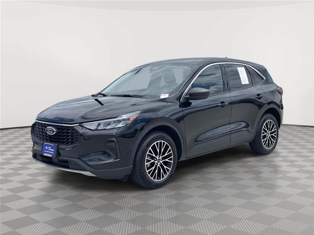 Certified 2023 Ford Escape Active w/ Tech Pack #1 AWD/4WD image 1