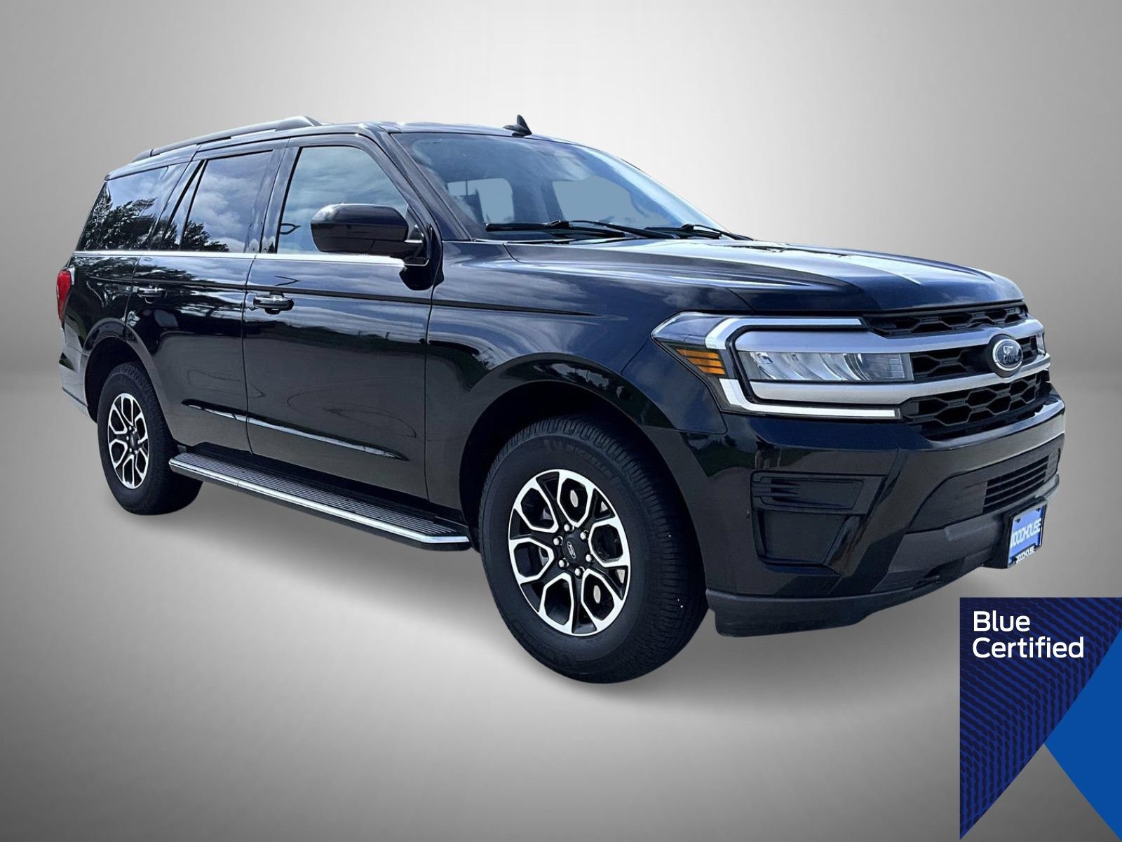 Certified 2023 Ford Expedition XLT AWD/4WD image 3
