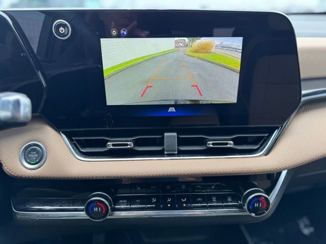 Used 2025 Chevrolet Equinox ACTIV image 23