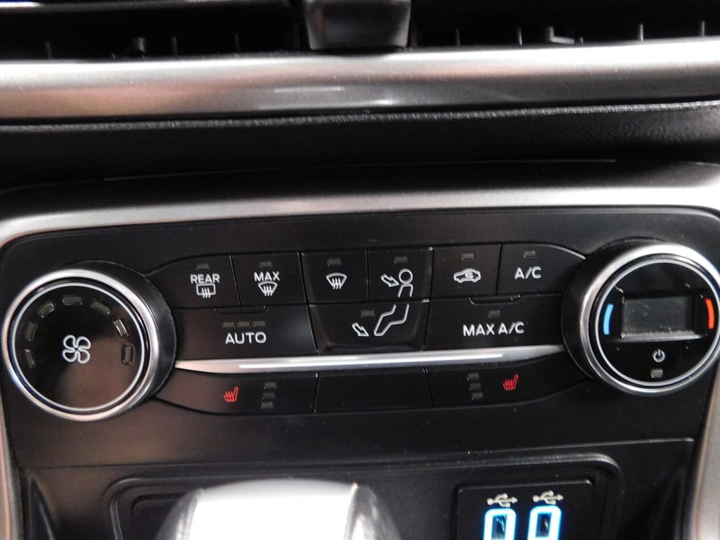 Certified 2019 Ford EcoSport SE w/ SE Convenience Package AWD/4WD image 26