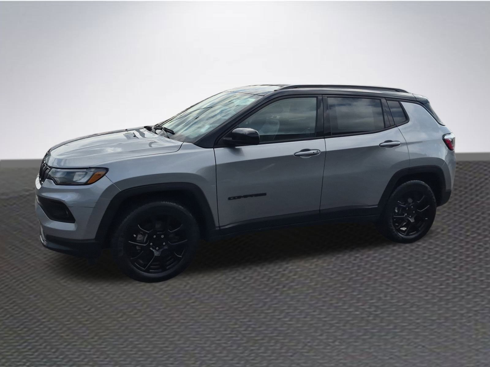 Used 2022 Jeep Compass Altitude image 2
