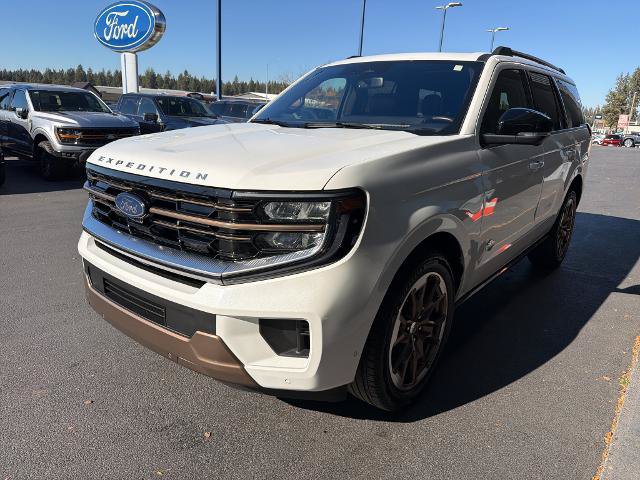 Certified 2025 Ford Expedition King Ranch AWD/4WD image 3