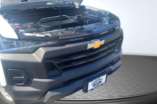 Used 2023 Chevrolet Colorado W/T w/ Safety Package RWD image 29