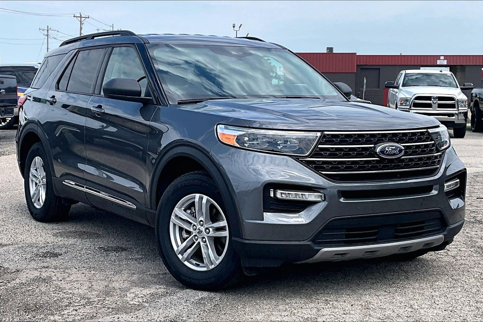 Certified 2023 Ford Explorer XLT w/ Equipment Group 202A AWD/4WD image 37