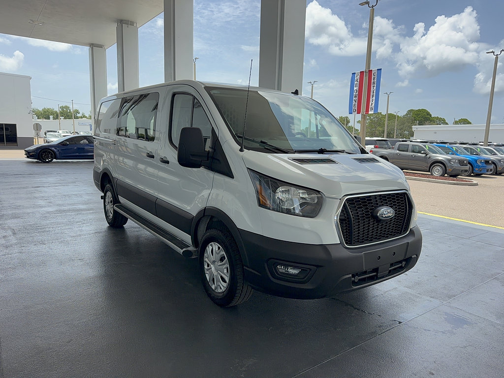 Certified 2025 Ford Transit 250 Low Roof w/ Exterior Upgrade Package RWD image 4