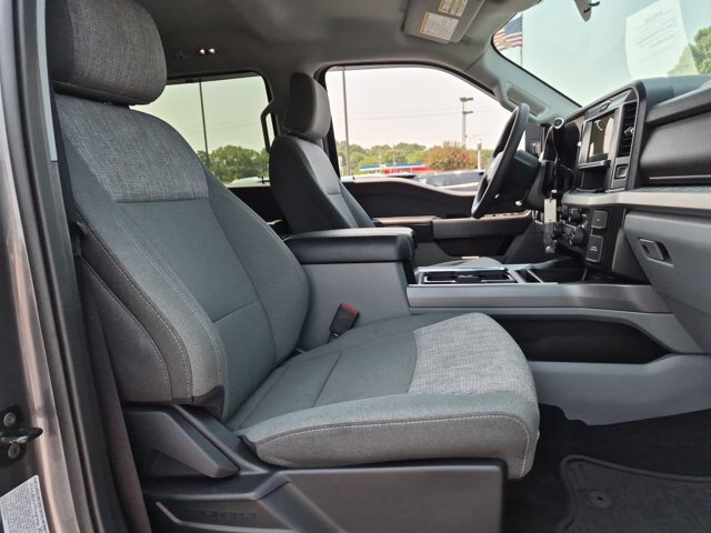Certified 2025 Ford F350 XLT w/ 360-Degree Camera Package AWD/4WD image 32