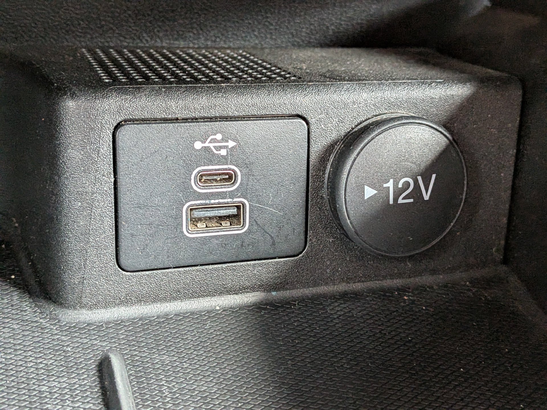 Certified 2024 Ford Escape Active AWD/4WD image 25